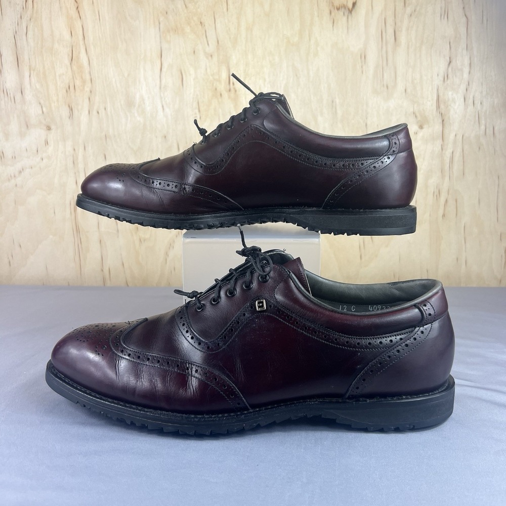 FootJoy Classics Golf Shoes Men's 12C Wingtip Oxford Spikeless 55608